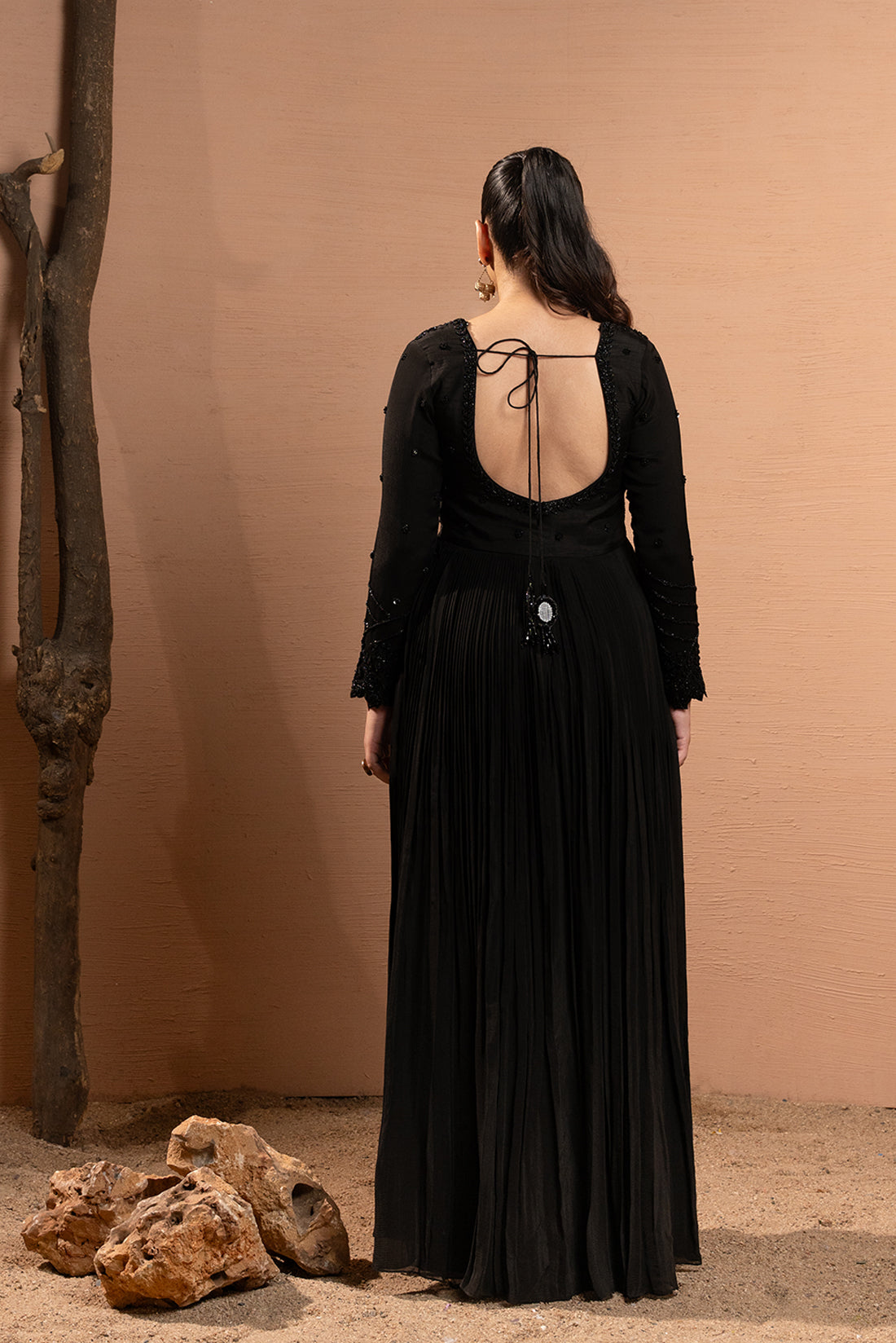 BLACK HAND EMBROIDERED FULL SLEEVES GOWN